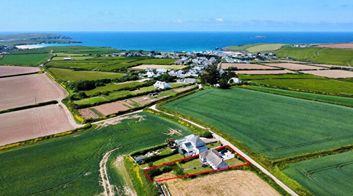 3 Bedroom Detached House For Sale In Windmill, PL28