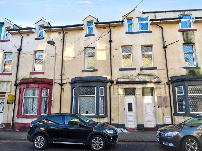 9 Bedroom Terraced House For Sale In Bairstow Street, Blackpool, FY1