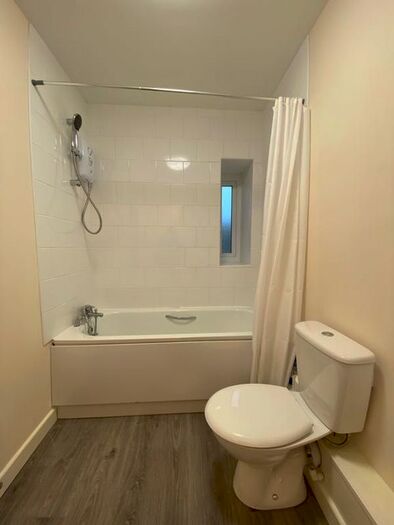 2 Bedroom Flat To Rent In Church Street, Ebbw Vale, NP23