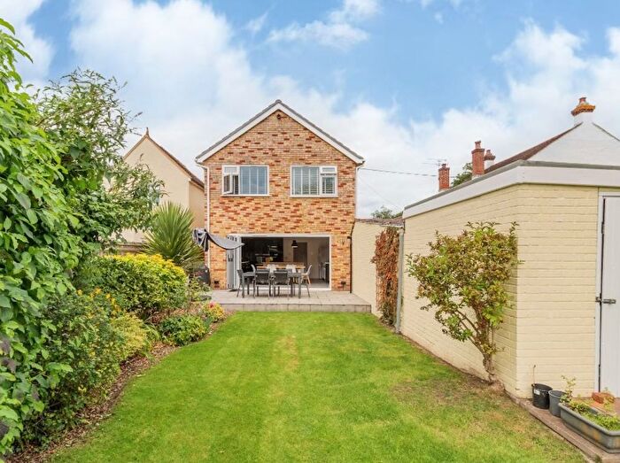 4 Bedroom Detached House To Rent In Station Road East, Ash Vale, Aldershot, GU12