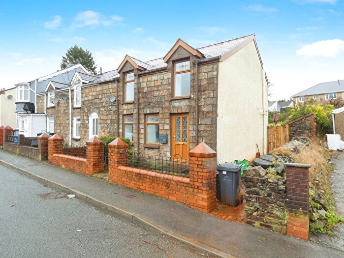 3 Bedroom End Of Terrace House For Sale In King Street, Brynmawr, Ebbw Vale, NP23