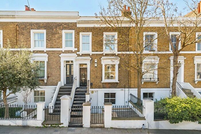 2 Bedroom Flat To Rent In North Street, Clapham Old Town, SW4