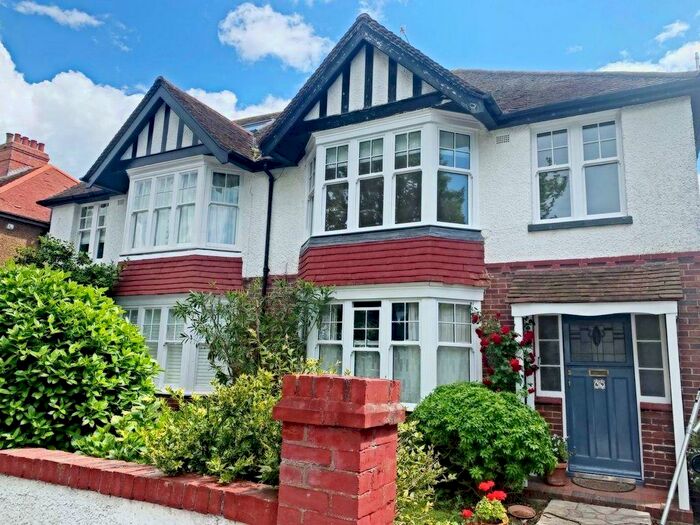 2 Bedroom Flat To Rent In Braemore Road, Hove, East Sussex, BN3