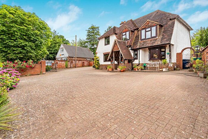 5 Bedroom Detached House For Sale In Badshot Lea Road, Badshot Lea, Farnham, Surrey, GU9