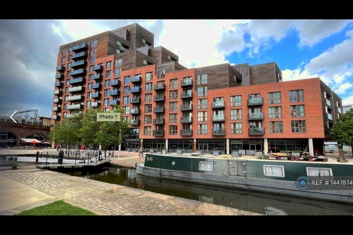1 Bedroom Flat To Rent In Watermans Place, Leeds, LS1