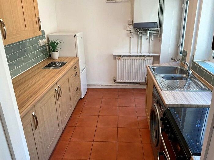 2 Bedroom End Of Terrace House To Rent In Rodney Street, Swansea, SA1