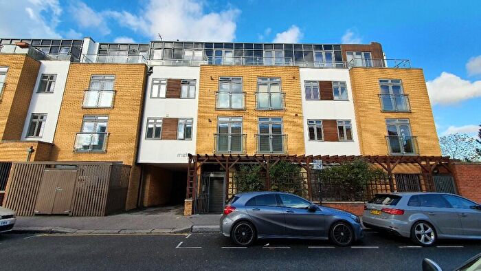 2 Bedroom Penthouse For Sale In Chandos Road, London, E15