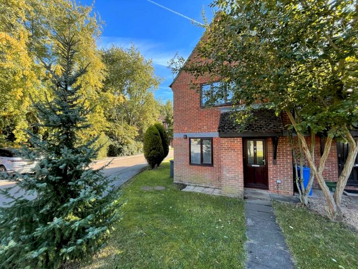 1 Bedroom Semi-Detached House To Rent In Cheviot Drive, Fleet, GU51