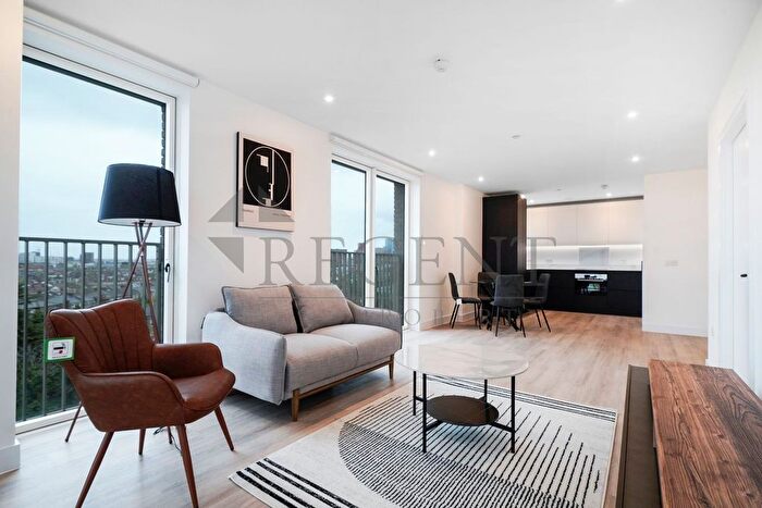 1 Bedroom Flat To Rent In Silverleaf House, Heartwood Boulevard, W3