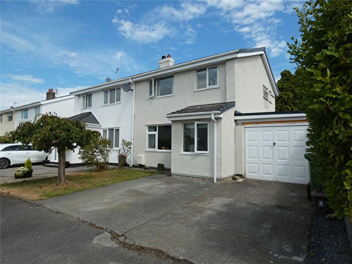 3 Bedroom Semi-detached House For Sale In Bro Emrys, Talybont, Bangor, Gwynedd, LL57