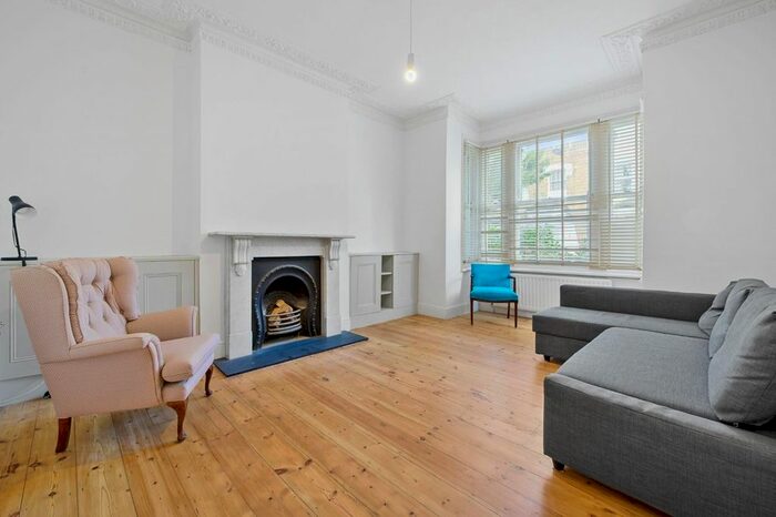 1 Bedroom Flat To Rent In Foulden Road, London, N16