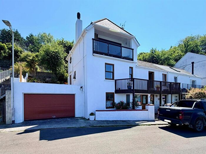 3 Bedroom Cottage For Sale In Saltash Passage, Plymouth, PL5