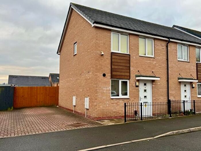2 Bedroom House To Rent In St Edmund Close, Dudley, DY1
