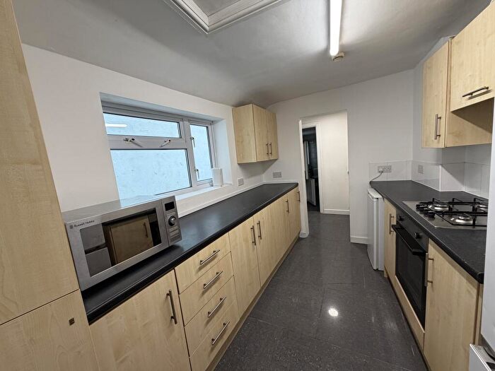 1 Bedroom Flat To Rent In Oystermouth Road, Swansea, SA1