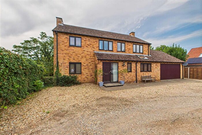 4 Bedroom Detached House For Sale In Wings Road, Lakenheath, IP27