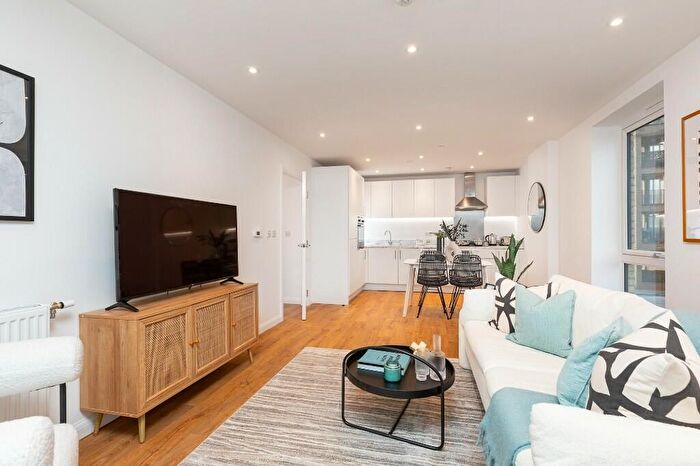 2 Bedroom Flat For Sale In "Type F" At Greenwood Gardens, Hop Hill, Brewery Square, Dorchester, DT1