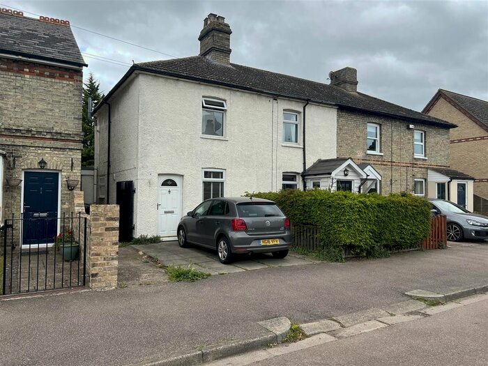 2 Bedroom End Of Terrace House To Rent In Gower Road, Royston, SG8
