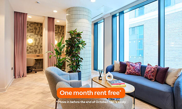 2 Bedroom Apartment To Rent In The Silver Yard, Birmingham Birmingham, B4