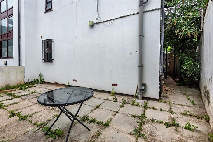 1 Bedroom Flat For Sale In Laleham Heights, Carswell Road, London, SE6