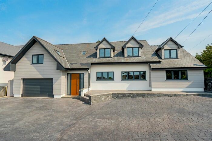 6 Bedroom Detached House For Sale In Joiners Road, Three Crosses, Swansea, SA4