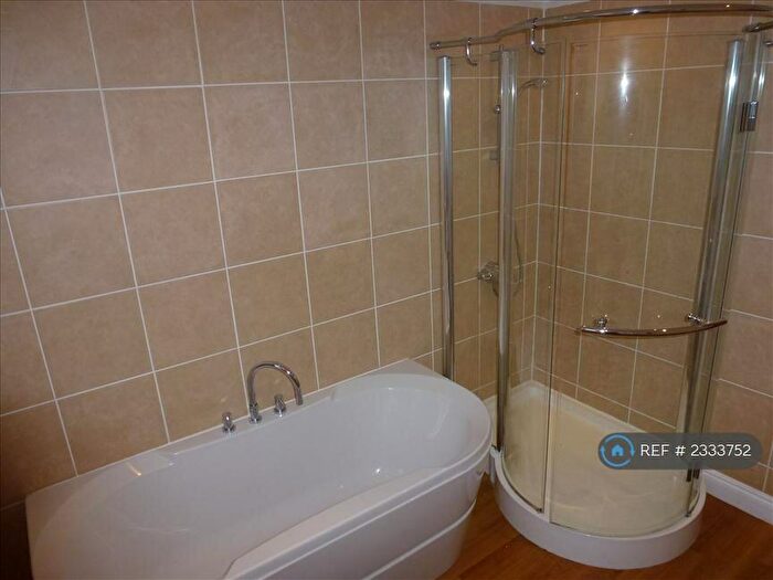 2 Bedroom Flat To Rent In Blundlesands, Liverpool, L23