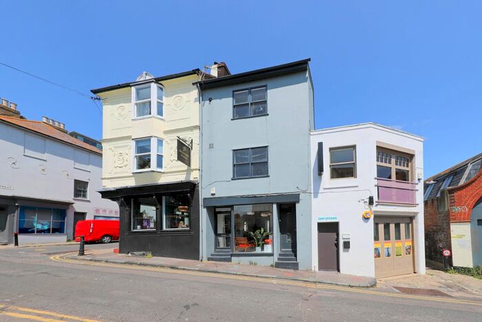 2 Bedroom Maisonette To Rent In Gloucester Road, Brighton, BN1