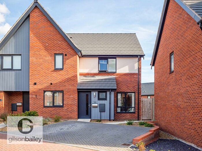 2 Bedroom Semi-Detached House For Sale In Bittern Way, Brundall, NR13