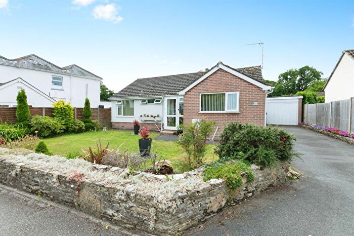 3 Bedroom Detached Bungalow For Sale In Dunedin Drive, Ferndown, BH22