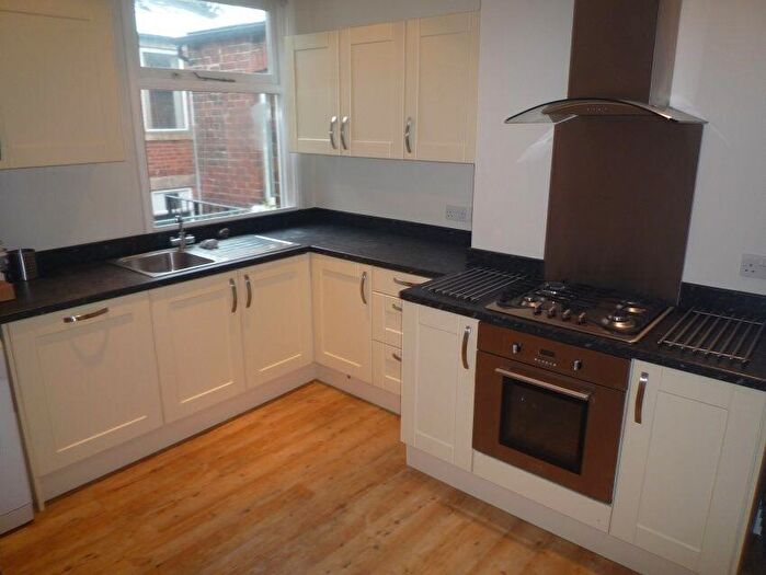 2 Bedroom Flat To Rent In A Ecclesall Road, Sheffield, S11