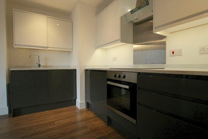 2 Bedroom Flat To Rent In Lower Stone Street, Maidstone, ME15