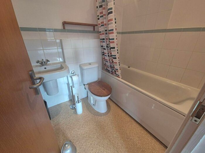 1 Bedroom Flat To Rent In Cowper Street, Northampton, NN1