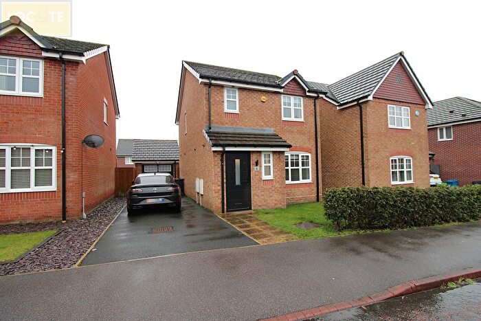 3 Bedroom Detached House To Rent In Lark Field Close, Astley, M29