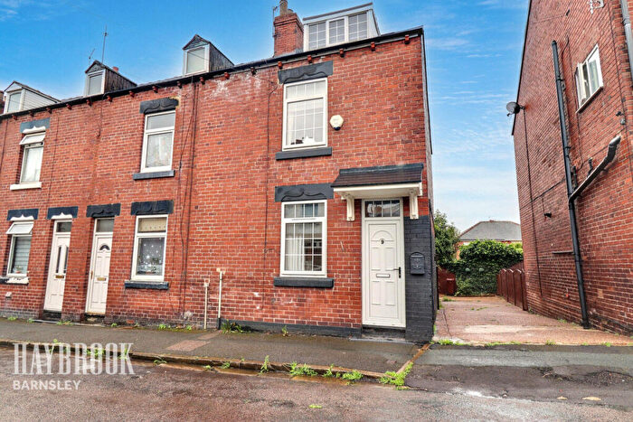 2 Bedroom End Of Terrace House For Sale In Charles Street, Cudworth, S72