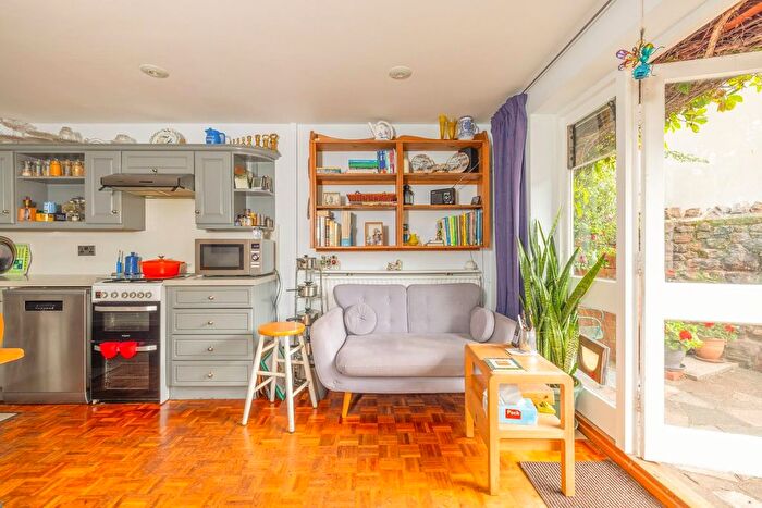 4 Bedroom End Terrace House For Sale In Jacobs Wells Road, Clifton, BS8