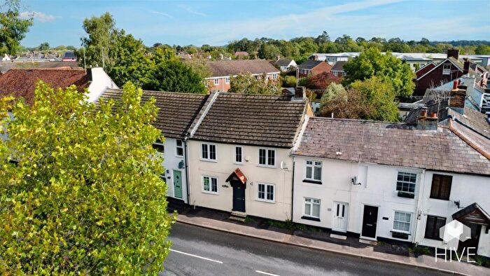 3 Bedroom Terraced House For Sale In Christchurch Road, Ringwood, BH24