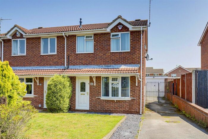 3 Bedroom Semi-Detached House For Sale In Bolingey Way, Hucknall, Nottinghamshire, NG15