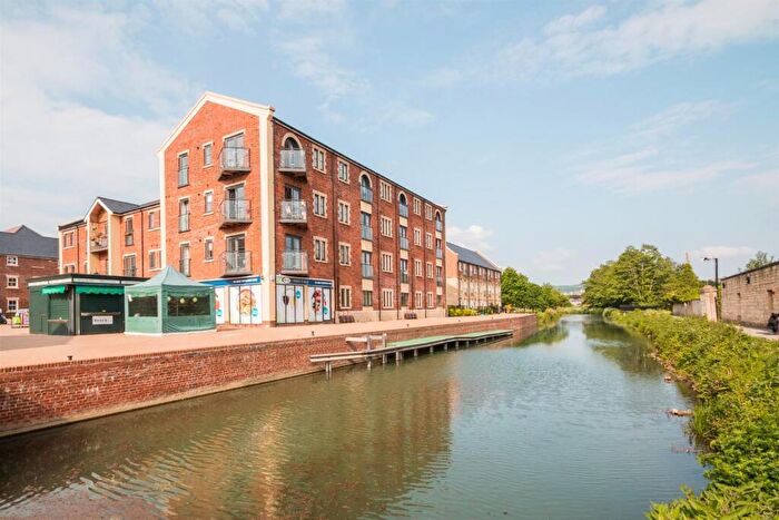 2 Bedroom Apartment To Rent In Greenaways, Stroud, GL5