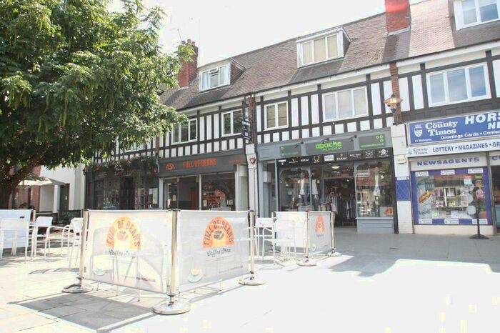 2 Bedroom Maisonette To Rent In Bishopric, Horsham, RH12