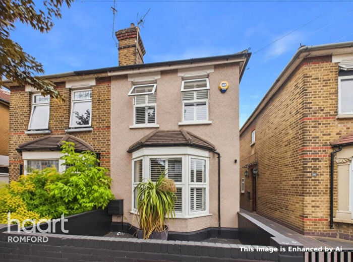 2 Bedroom Semi Detached House For Sale In Cotleigh Road, Romford, RM7