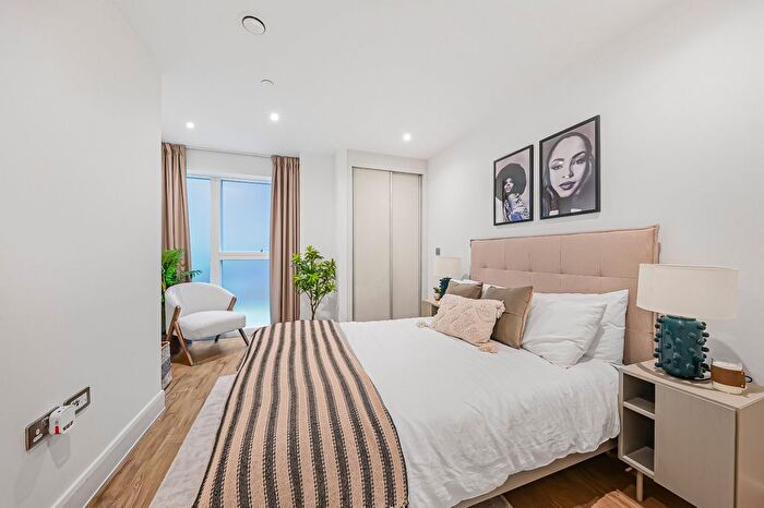 2 Bedroom Flat To Rent In Sanday Drive, Colindale, NW9