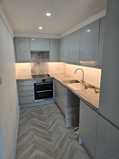 1 Bedroom Flat To Rent In Tadworth Street, Tadworth, Surrey., KT20