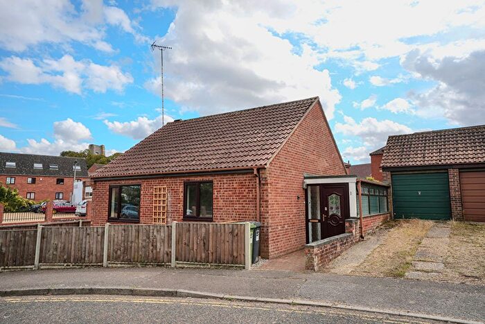 2 Bedroom Detached Bungalow For Sale In Hamilton Close, North Walsham, NR28