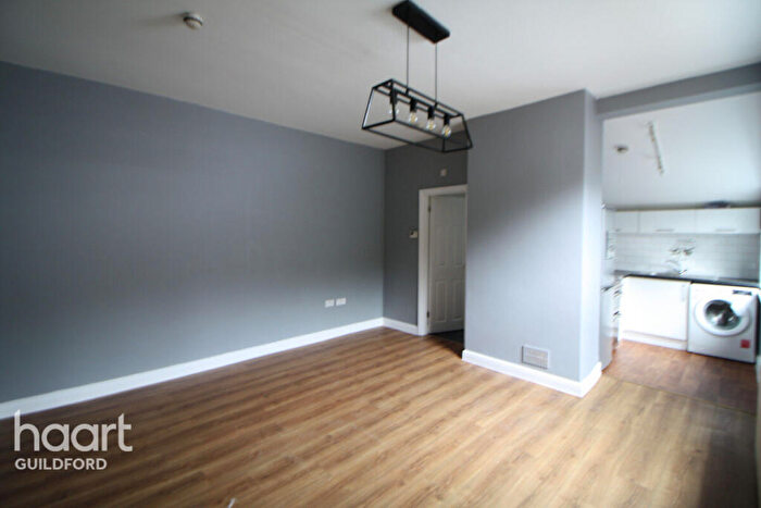 1 Bedroom Flat To Rent In Stoke Road, Guildford, GU1