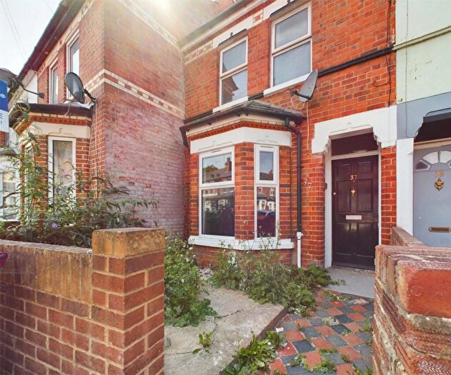 1 Bedroom Maisonette To Rent In Salisbury Road, Reading, Berkshire, RG30