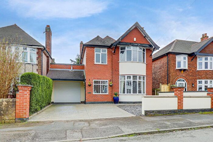3 Bedroom Detached House For Sale In Avondale Road, Carlton, NG4