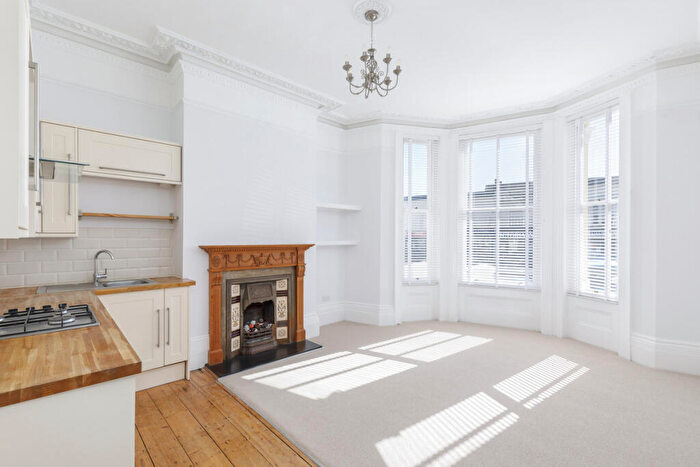 2 Bedroom Flat For Sale In St Catherine's Terrace, Hove., BN3