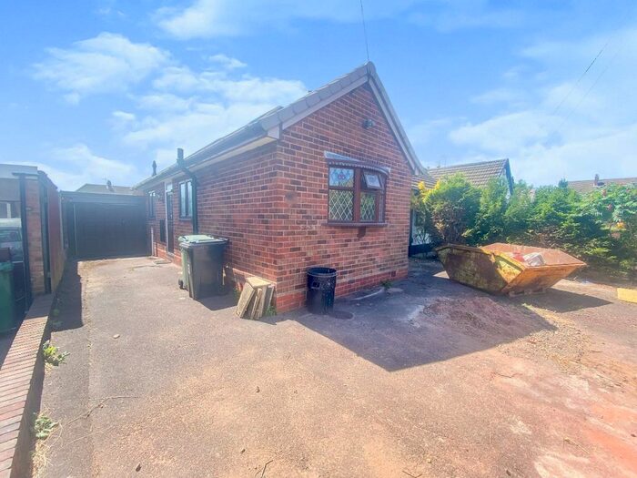 2 Bedroom Bungalow To Rent In Irving Close, Dudley, DY3