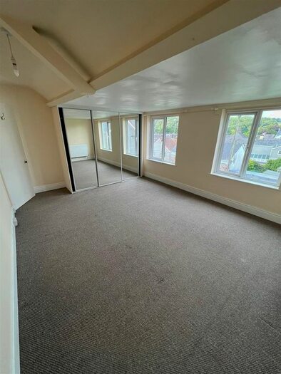 3 Bedroom Flat To Rent In Western Road, Ivybridge, PL21