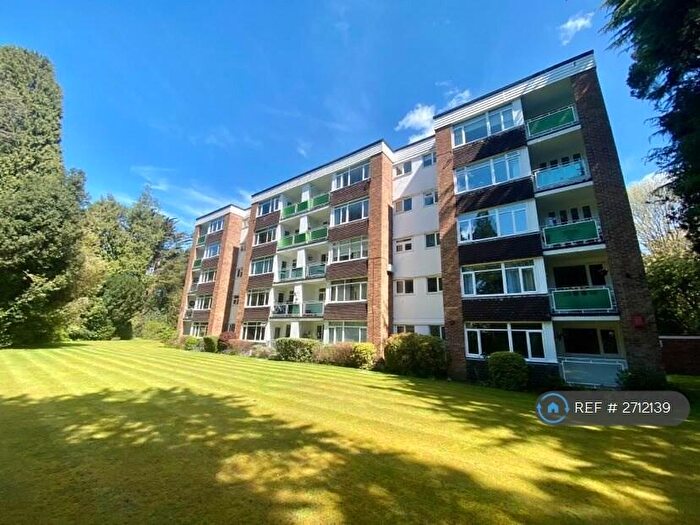2 Bedroom Flat To Rent In The Avenue, Poole, BH13