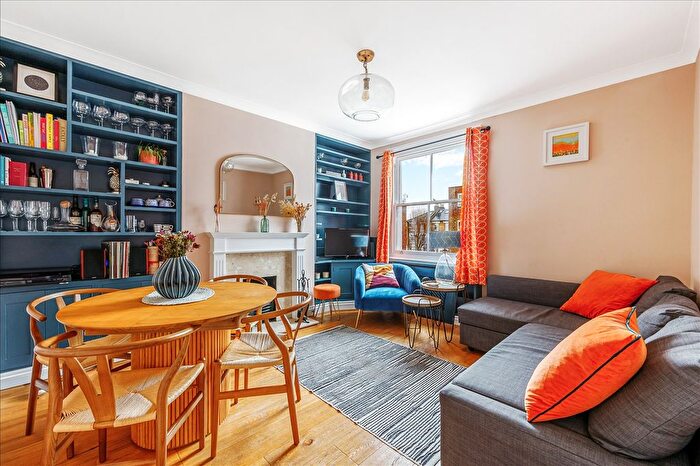 3 Bedroom Maisonette To Rent In Beauclerc Road, London, W6